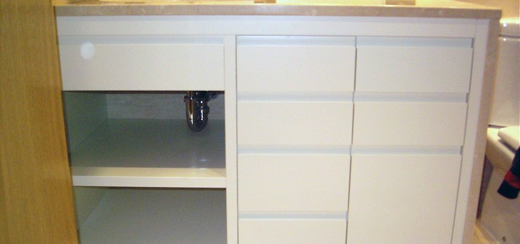 mueble de bano lacado