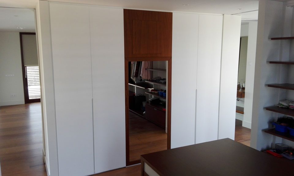 Armario cuatro hojas blanco