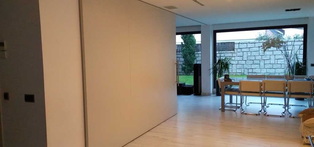 Puerta de acceso cocina corredera de una sola hoja